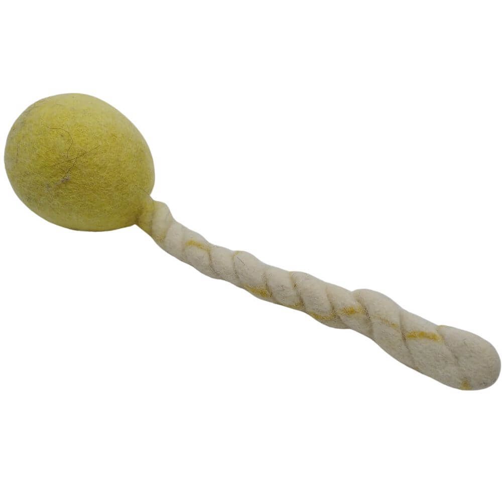 Hundespielzeug Schleuderball Robust gelb aus Bio-Wollfilz mit dicker Wurfleine