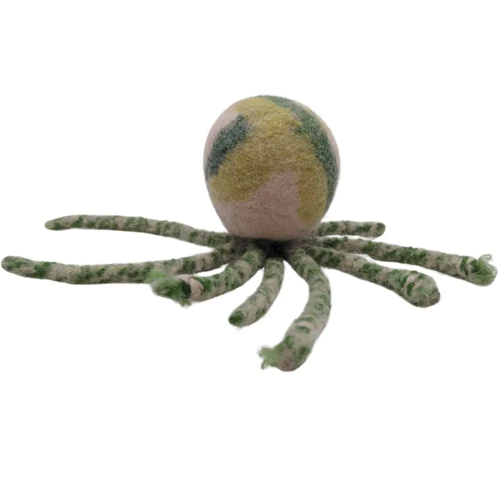 Nachhaltiges Hundespielzeug Oktopus grün - Nahansicht