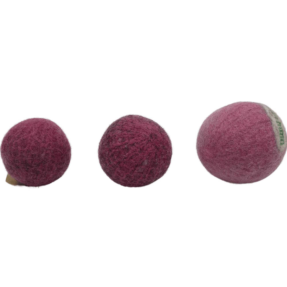 Hundeball pink aus Schafwolle Pinker Hundeball aus Schafwolle